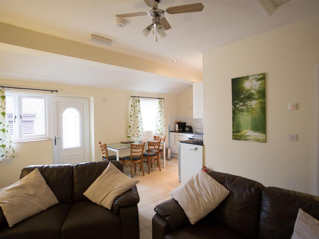 Treetops Cottages & Spa Γκρίμσμπι Εξωτερικό φωτογραφία
